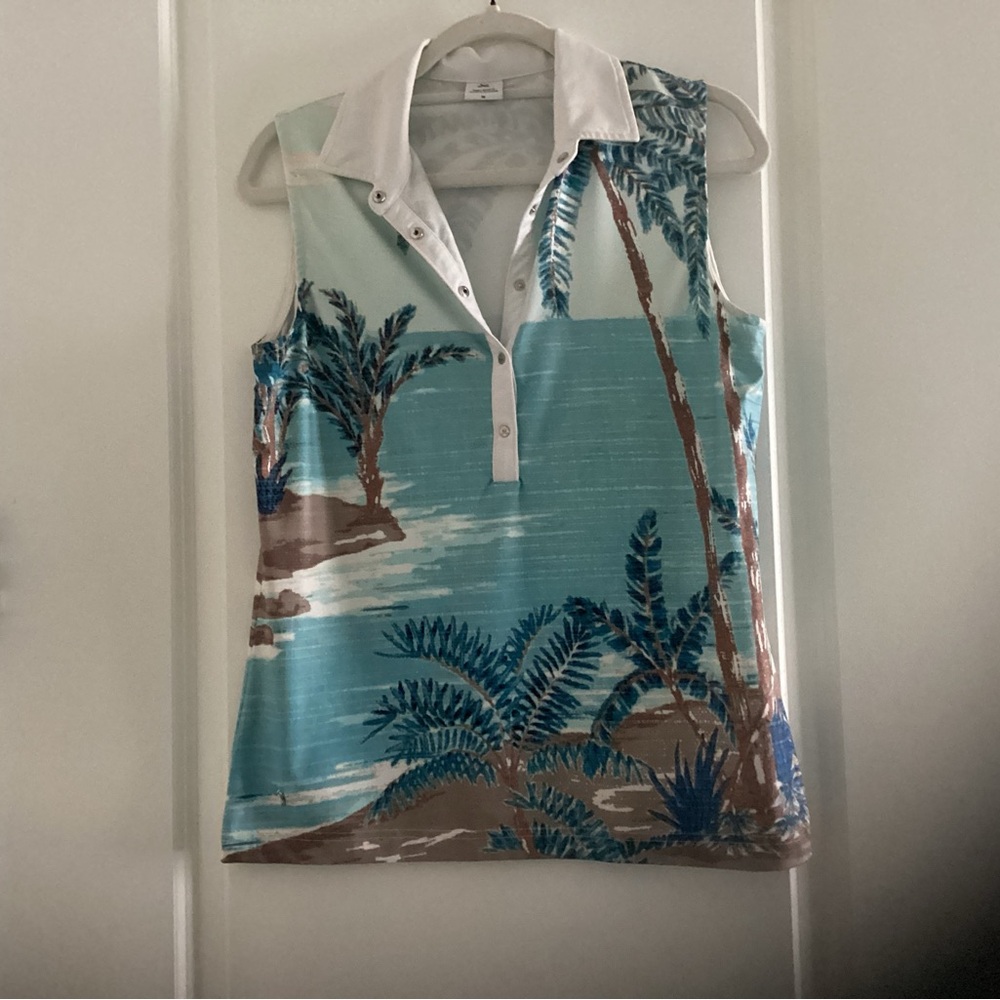 “Daly Sport” made in Sweden. Women’s size MEDIUM